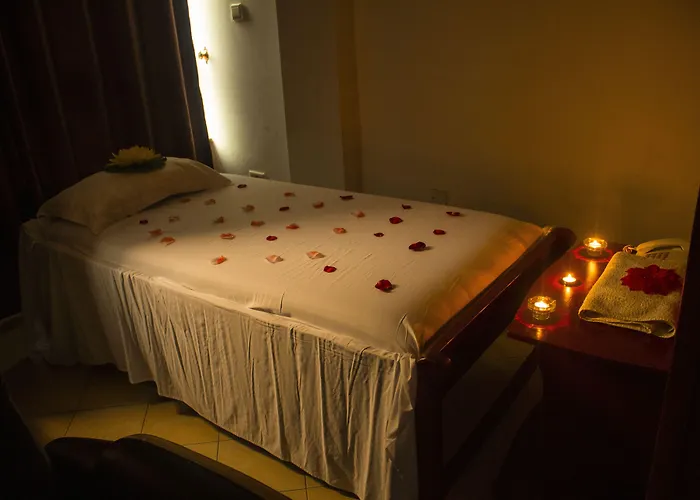 New Hotel Aquiline